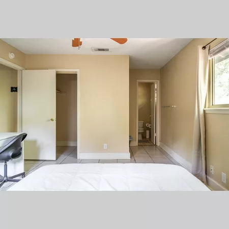 Coliving in North Lamar - North Austin, Austin