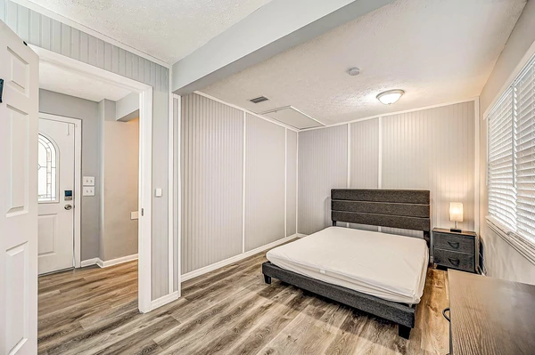 Coliving in Cedar Hills - Westside, Jacksonville