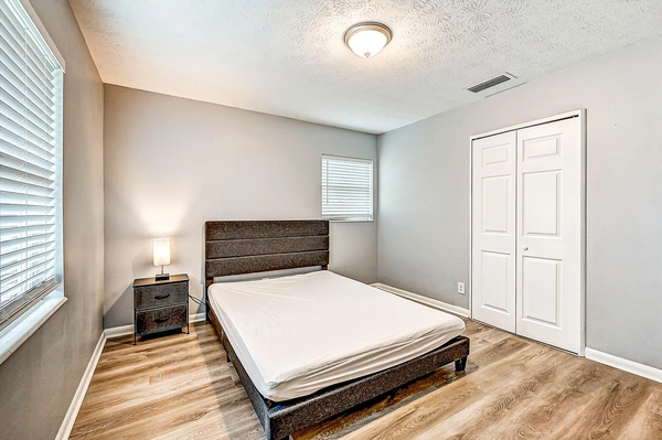 Coliving in Cedar Hills - Westside, Jacksonville