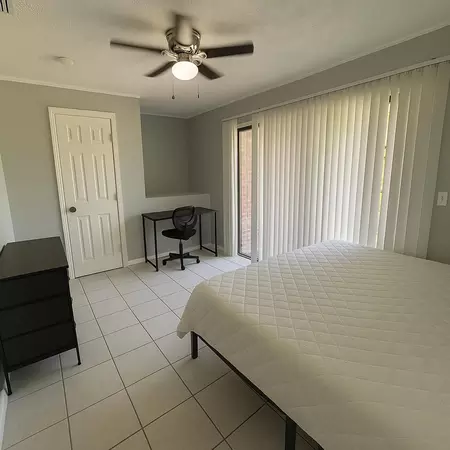Coliving in Cedar Hills - Westside, Jacksonville