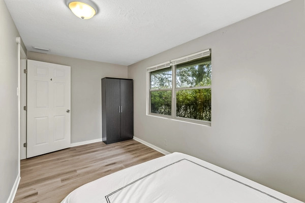 Coliving in Lake Forest - Northside, Jacksonville