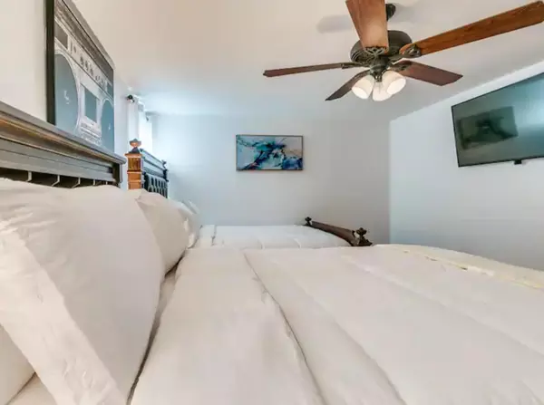 Coliving in Warr Acres - Central OKC, Oklahoma City