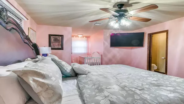Coliving in Warr Acres - Central OKC, Oklahoma City