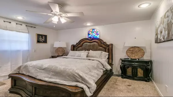 Coliving in Warr Acres - Central OKC, Oklahoma City