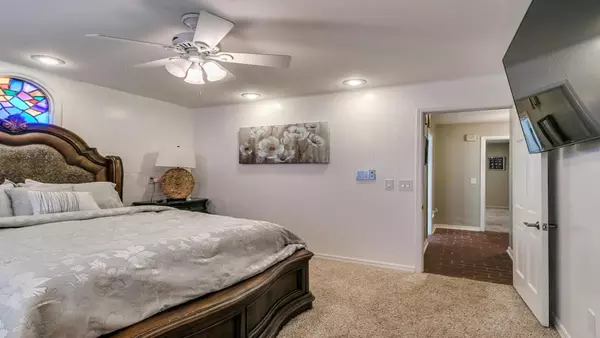 Coliving in Warr Acres - Central OKC, Oklahoma City
