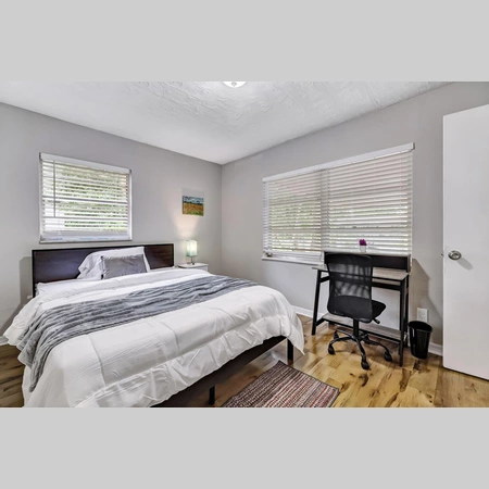 Coliving in Cedar Hills - Westside, Jacksonville