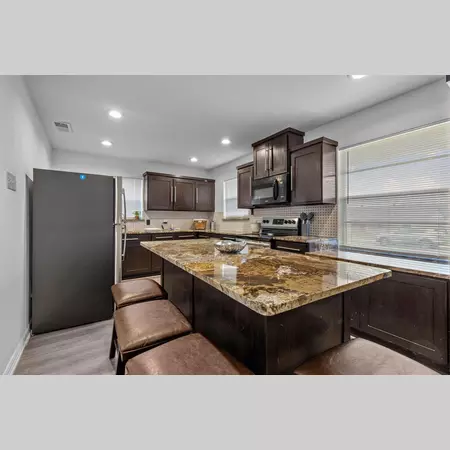 Coliving in Duncanville - Sw Dallas, Dallas
