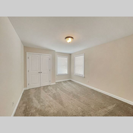 Coliving in Apex - Outer Triangle, Raleigh