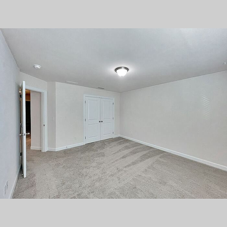 Coliving in Apex - Outer Triangle, Raleigh