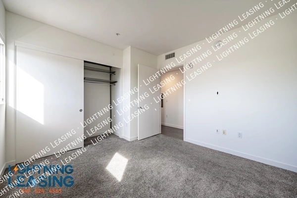 2 bedrooms apartment for rent in Valley Village - San Fernando Valley, Los Angeles