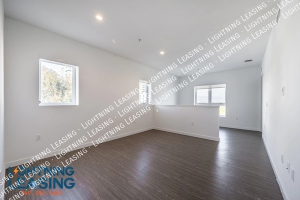 2 bedrooms apartment for rent in Valley Village - San Fernando Valley, Los Angeles