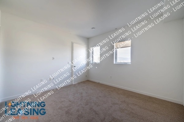 2 bedrooms apartment for rent in Valley Village - San Fernando Valley, Los Angeles