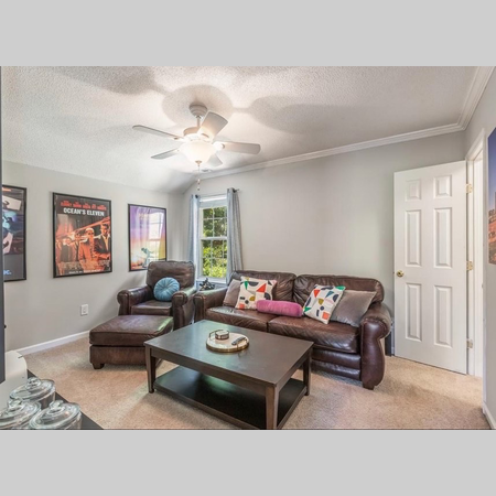 Coliving in Woodcroft - Durham, Raleigh