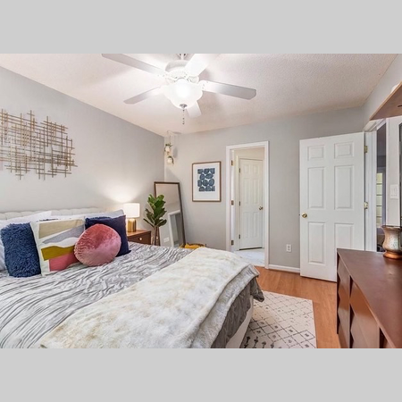 Coliving in Woodcroft - Durham, Raleigh