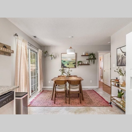 Coliving in Woodcroft - Durham, Raleigh