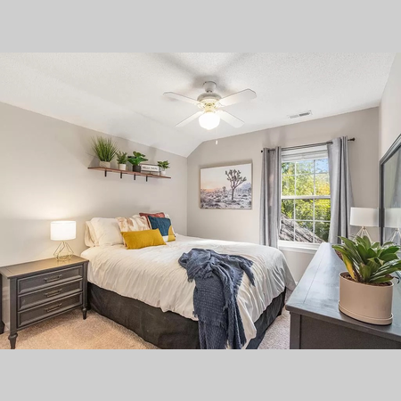 Coliving in Woodcroft - Durham, Raleigh