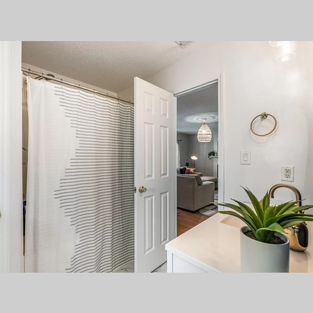 Coliving in Woodcroft - Durham, Raleigh