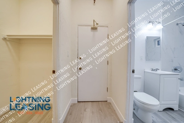 Studio Apartment for rent in Arlington Heights - Central Los Angeles, Los Angeles