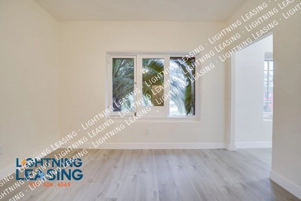 Studio Apartment for rent in Arlington Heights - Central Los Angeles, Los Angeles