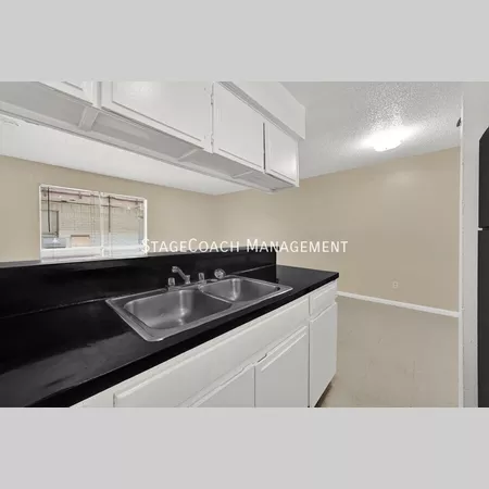 Studio Apartment for rent in Gulfton - Sw Houston, Houston