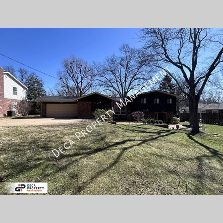 4 bedrooms apartment for rent in Rock Hill - West County, Saint Louis