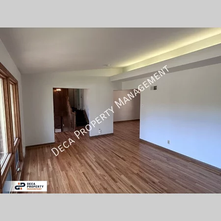 4 bedrooms apartment for rent in Rock Hill - West County, Saint Louis