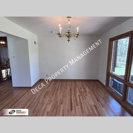 4 bedrooms apartment for rent in Rock Hill - West County, Saint Louis
