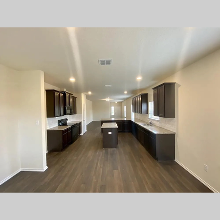 Coliving in Converse - Outer SATX, San Antonio