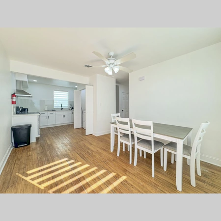Coliving in Hollygrove - Uptown & Carrollton, New Orleans