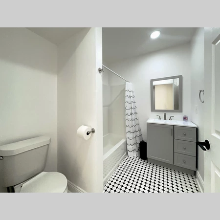 Coliving in Hollygrove - Uptown & Carrollton, New Orleans