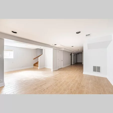 Coliving in Avondale - North Side, Chicago