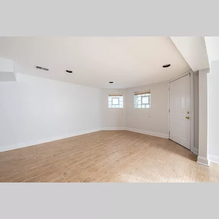 Coliving in Avondale - North Side, Chicago