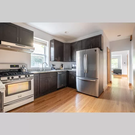 Coliving in Avondale - North Side, Chicago