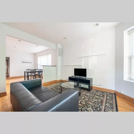 Coliving in Avondale - North Side, Chicago
