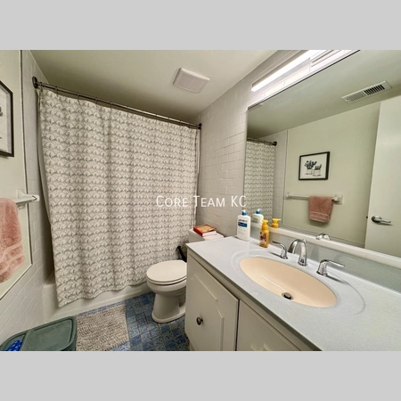 2 bedrooms apartment for rent in Country Club Plaza - KCMO, Kansas City