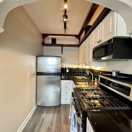 1 bedroom apartment for rent in Country Club Plaza - KCMO, Kansas City