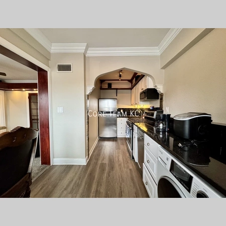 1 bedroom apartment for rent in Country Club Plaza - KCMO, Kansas City