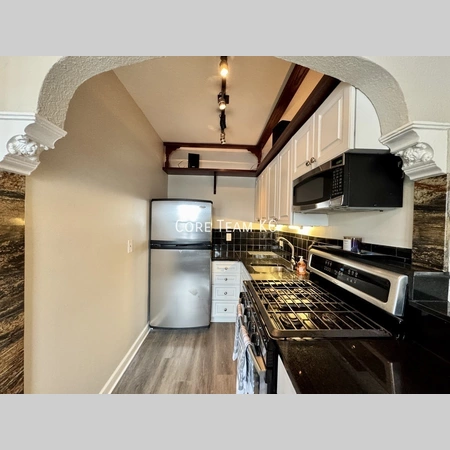 1 bedroom apartment for rent in Country Club Plaza - KCMO, Kansas City
