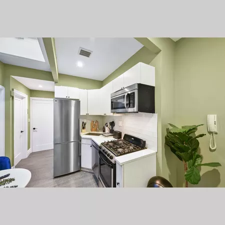 Coliving in East Village - Manhattan, New York