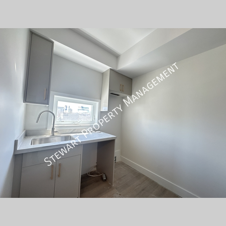 Studio Apartment for rent in Hintonburg - Central Ottawa, Ottawa