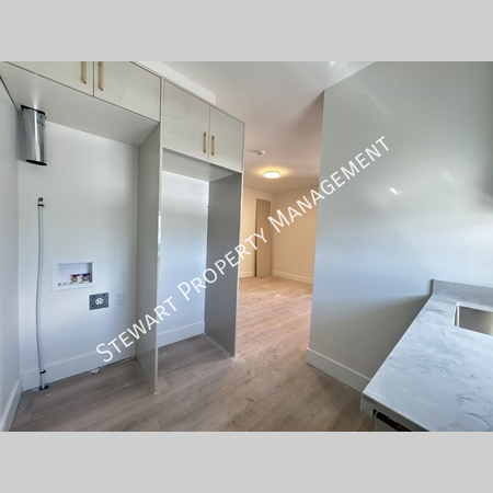 Studio Apartment for rent in Hintonburg - Central Ottawa, Ottawa