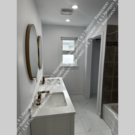 3 bedrooms apartment for rent in Vanier - East Ottawa, Ottawa