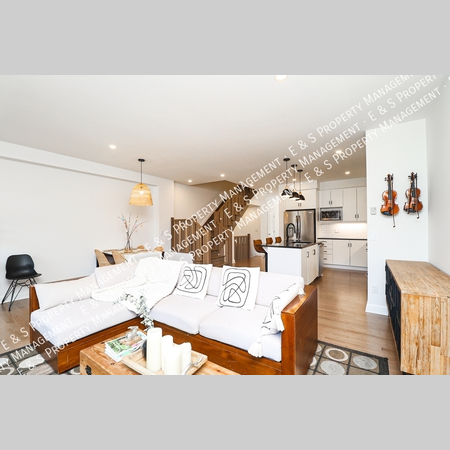 3 bedrooms apartment for rent in Rothwell Heights - East Ottawa, Ottawa