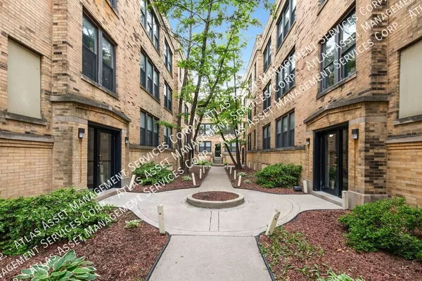 2 bedrooms apartment for rent in Woodlawn - South Side, Chicago