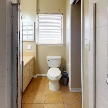 Coliving in Inner West Side - West SATX, San Antonio