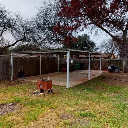 Coliving in Inner West Side - West SATX, San Antonio