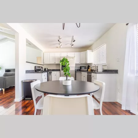 Coliving in North Austin Civic Association - North Austin, Austin