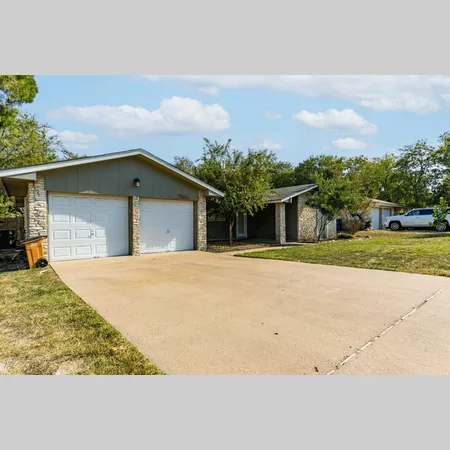 Coliving in North Austin Civic Association - North Austin, Austin