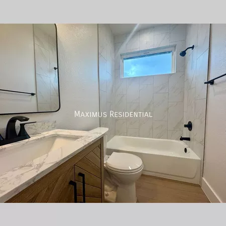 2 bedrooms apartment for rent in Windsor Park - East Austin, Austin