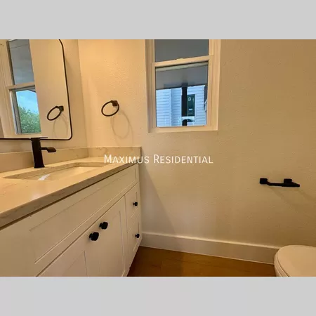 2 bedrooms apartment for rent in Windsor Park - East Austin, Austin